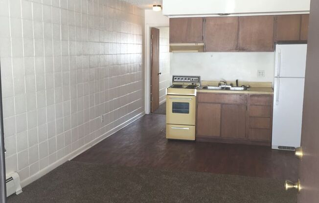 1 bed, 1 bath, $925, Unit 1944