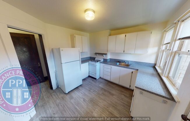 1 bed, 1 bath, 1,000 sqft, $1,495, Unit 423 Lower