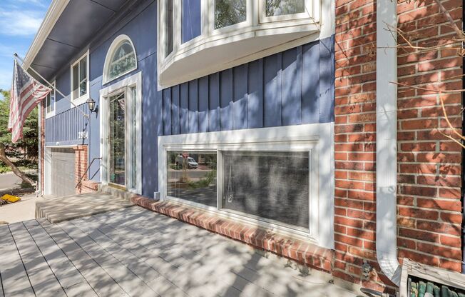 3 bedroom, 3 bathroom home with 2 car garage