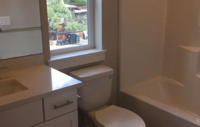 Studio, 1 bath, 360 sqft, $1,550