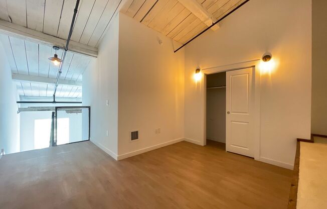 1 bed, 1 bath, 700 sqft, $1,525, Unit Unit 306 (Loft)