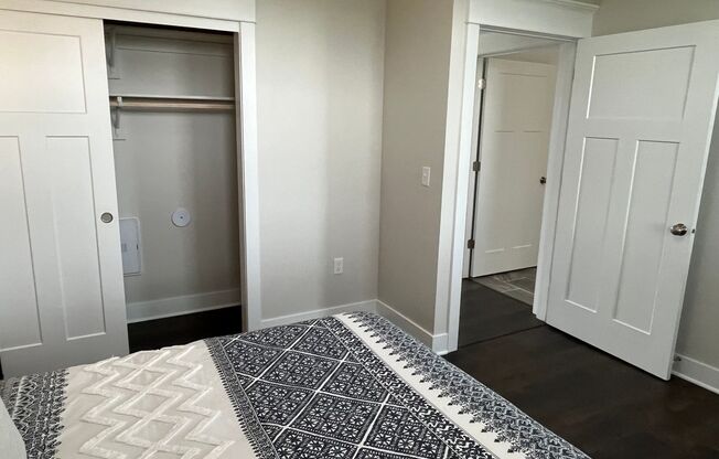 1 bed, 1 bath, 766 sqft, $1,295, Unit 20668 Spence Court Unit 101 w/Water View A766 3W-1