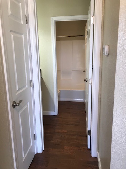 1 bed, 1 bath, 700 sqft, $1,730, Unit 244