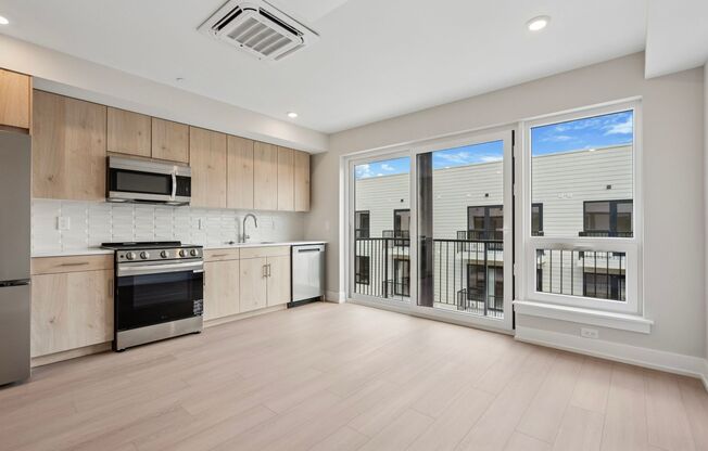 Studio, 1 bath, 398 sqft, $1,555, Unit Unit 734