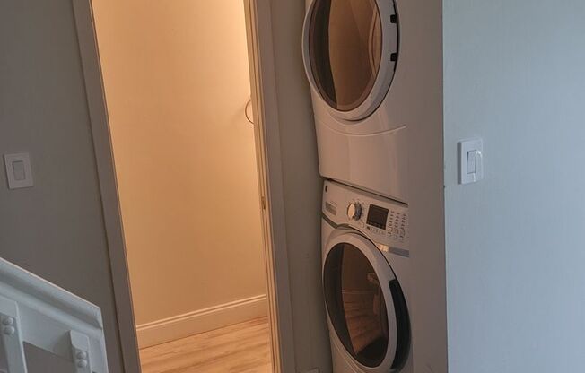 2 beds, 2.5 baths, 1,250 sqft, $2,310, Unit 6900-108