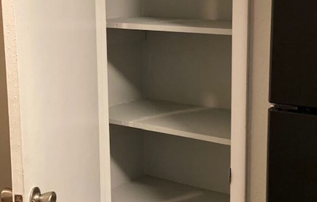 3 beds, 2 baths, 1,260 sqft, $1,250