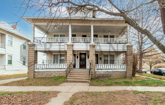 838 S MAIN ST