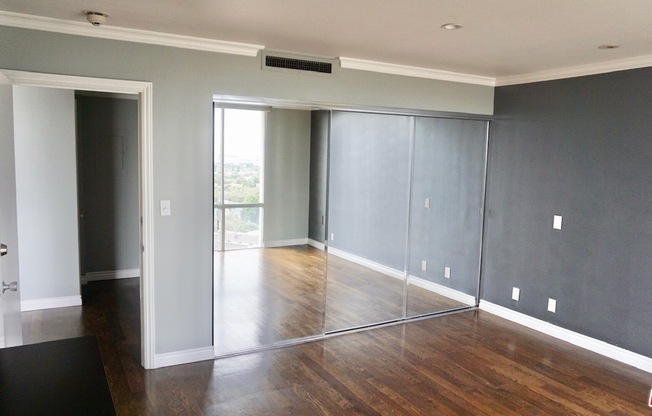 1 bed, 1 bath, 805 sqft, $3,900, Unit 1010