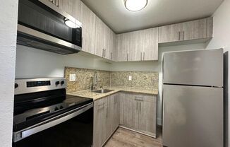 2 beds, 1 bath, 850 sqft, $1,925, Unit F106