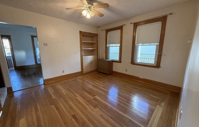 2 beds, 1.5 baths, $2,600, Unit 0