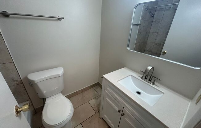 Studio, 1 bath, $875, Unit 206