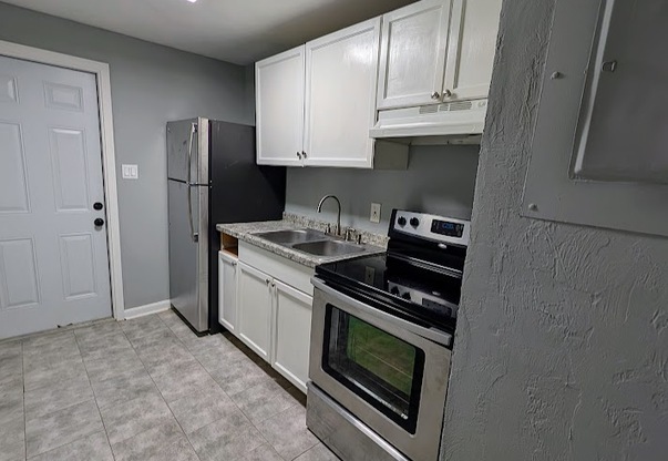 2304 S CALHOUN ST