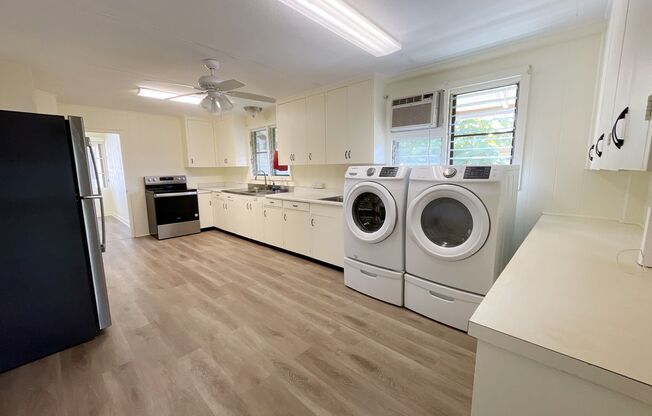 Halawa Heights 3 bedroom, 1 bath Duplex