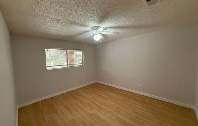 1 bed, 1 bath, 720 sqft, $1,229, Unit BOU-207
