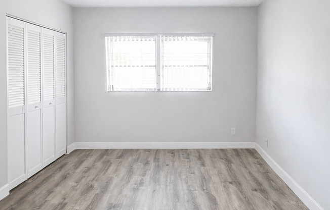 2 beds, 1 bath, 850 sqft, $1,850, Unit A-07