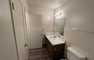 2 beds, 1 bath, 877 sqft, $1,150, Unit 263