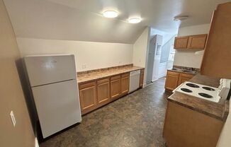 4 beds, 2 baths, 1,500 sqft, $1,800, Unit 3 A