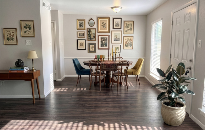 1 bed, 1 bath, 730 sqft, $775, Unit 061