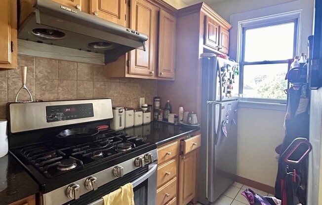 4 beds, 2 baths, 1,500 sqft, $4,000, Unit 2