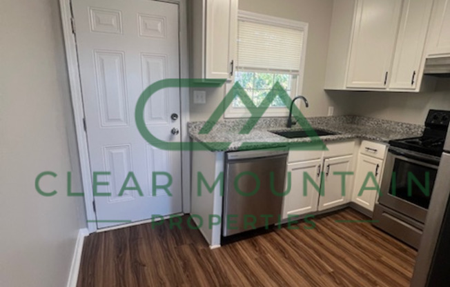 2 beds, 1 bath, $1,195, Unit 3D