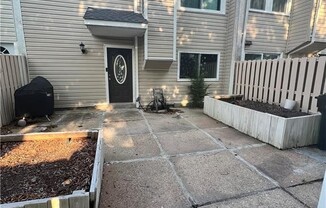 3626 SHIP CHANDLERS Wharf