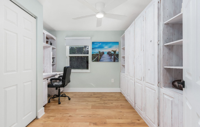 2950 COACH HOUSE LN