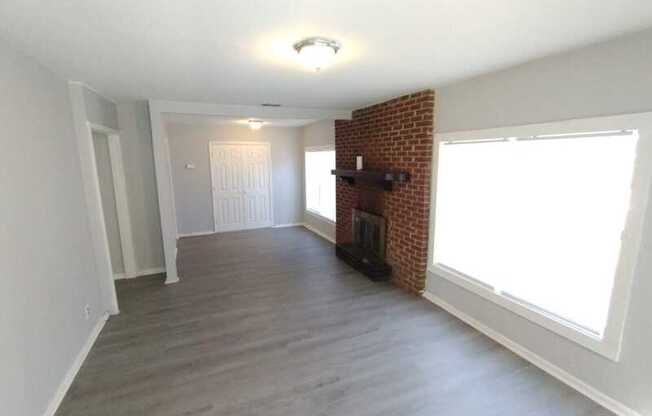 1451 RON RD