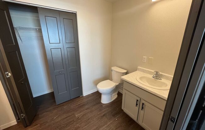 1 bed, 1 bath, 494 sqft, $1,250, Unit 17