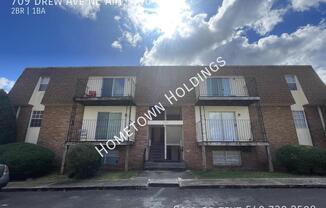 709 Drew Ave