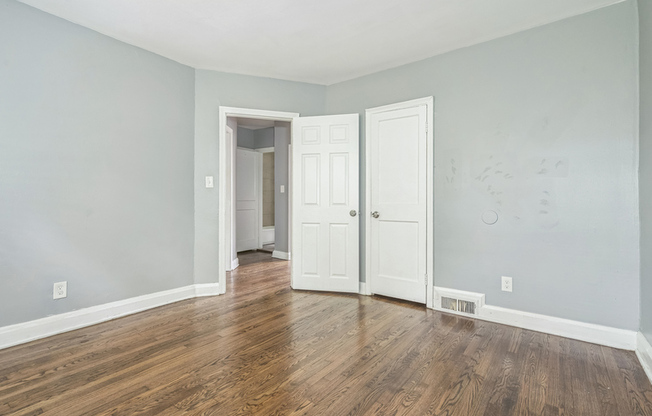 1122 GLENEAGLE RD