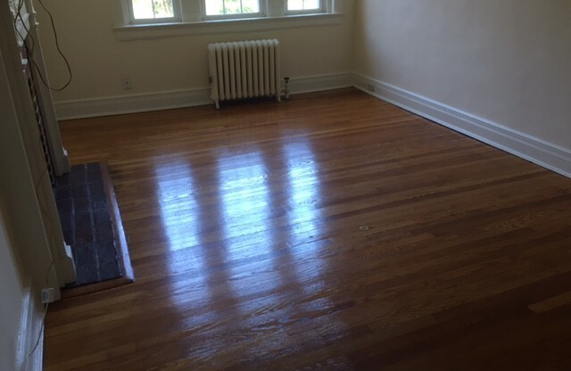 1 bed, 1 bath, 575 sqft, $1,575, Unit E2