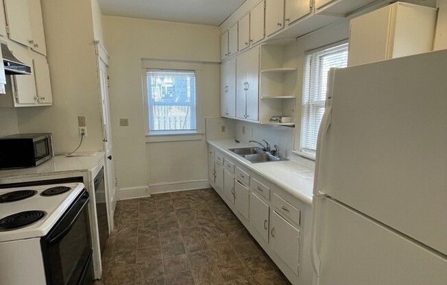 724 W. 45th St