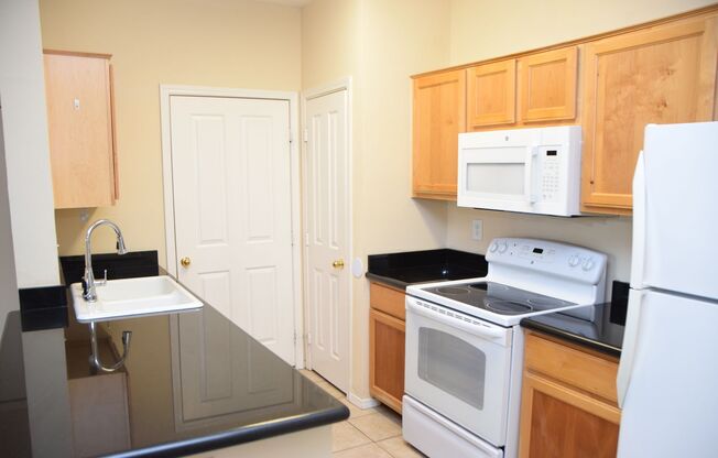 1 bed, 1 bath, $1,250, Unit # 214