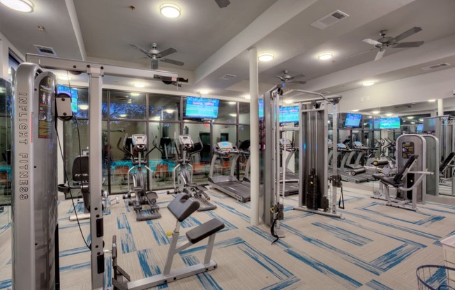 apartments in uptown dallas with fitness center