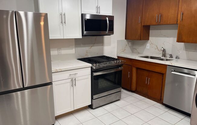 2 beds, 1 bath, $3,650