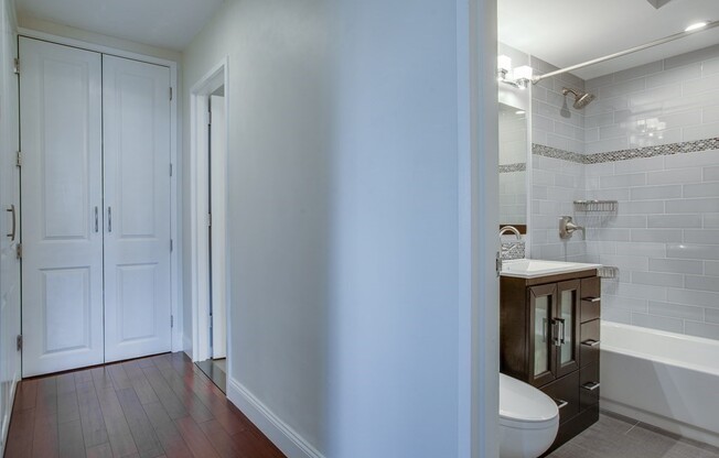 2 beds, 2 baths, 1,255 sqft, $5,300, Unit 1002