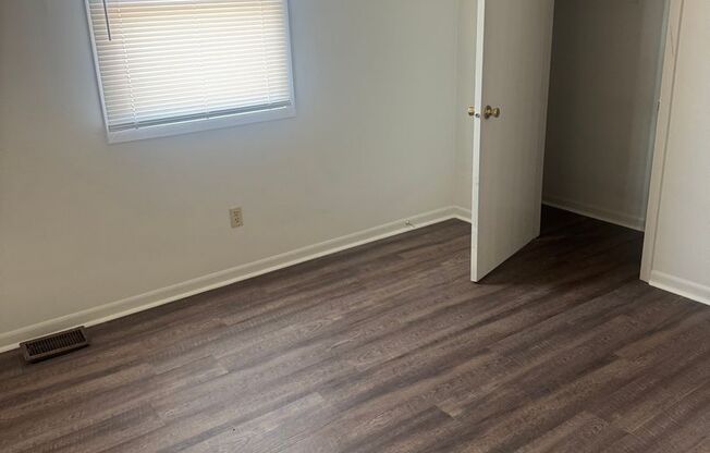 1 bed, 1 bath, 550 sqft, $750, Unit 181