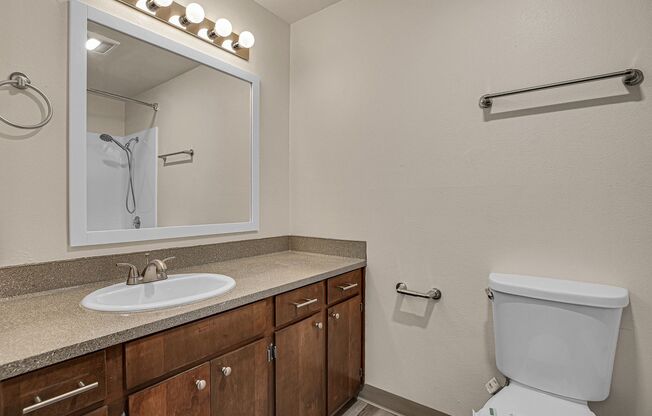 2 beds, 1.5 baths, 1,050 sqft, $2,049, Unit 214-774C