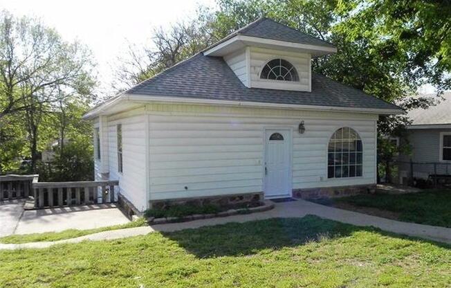 500 N LINCOLN AVE