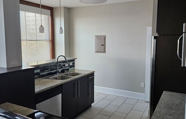 1 and 2 bedroom High Rise Apartments Downtown Evansville