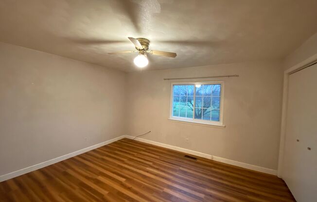 2 beds, 1.5 baths, $950, Unit 1313-A