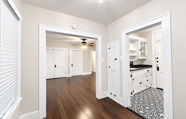 1 bed, 1 bath, $1,095, Unit B2618