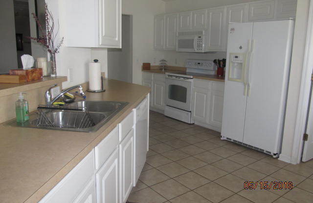 3 beds, 2 baths, $1,800