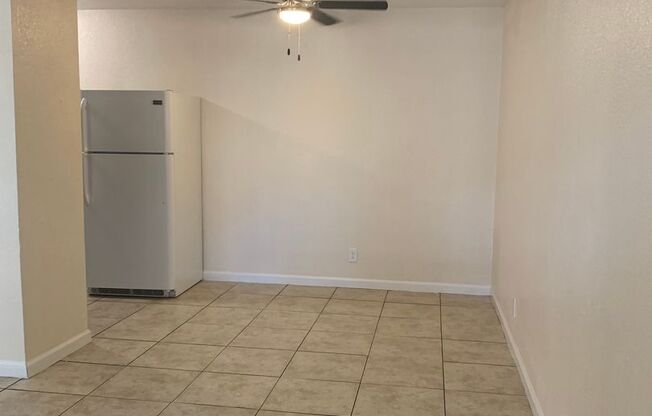 1 bed, 1 bath, 620 sqft, $1,300, Unit 3220 A