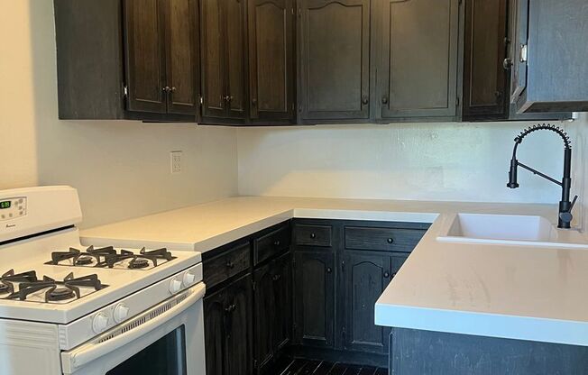 1 bed, 1 bath, 650 sqft, $2,700, Unit 408