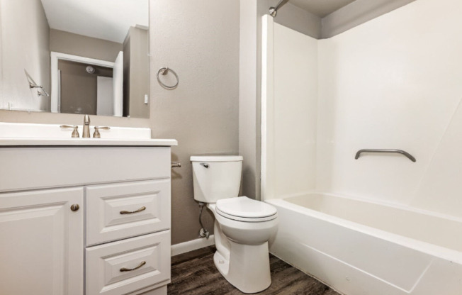 4668 TALMADGE GRN RD