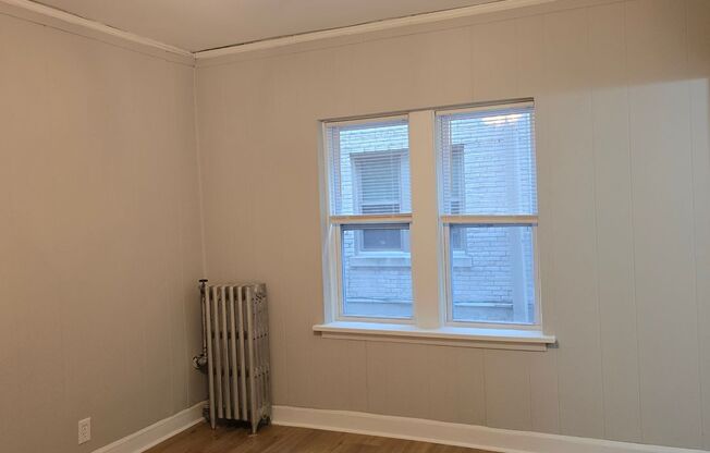 Lower East Side Milwaukee Studio and One bed Apartments- Flexible Lease Terms