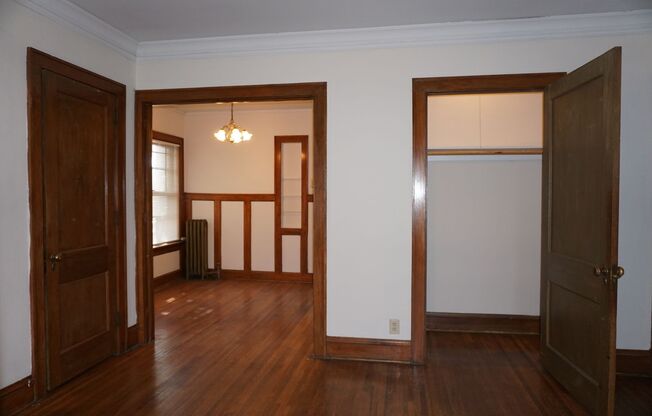 12  -  3518 Nicollet
