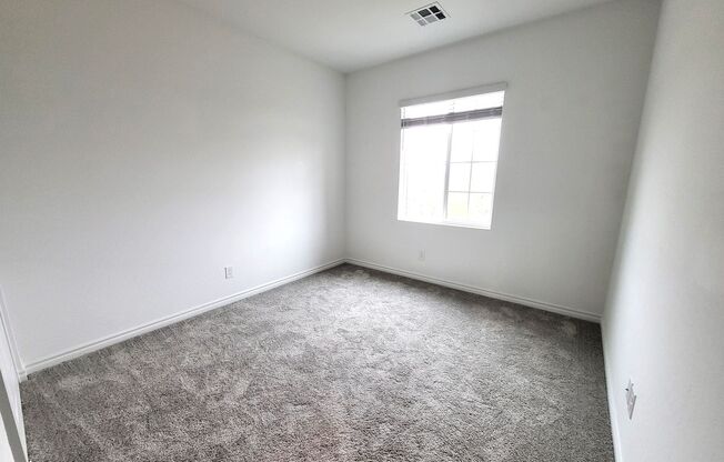 3 beds, 2.5 baths, $1,950