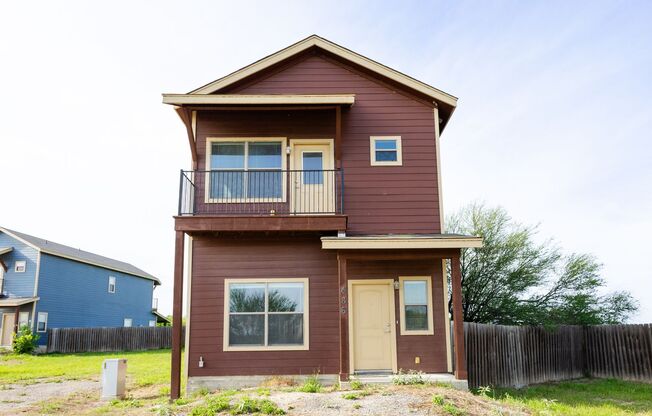 Ranch Style housing near the outlet malls and Texas State University